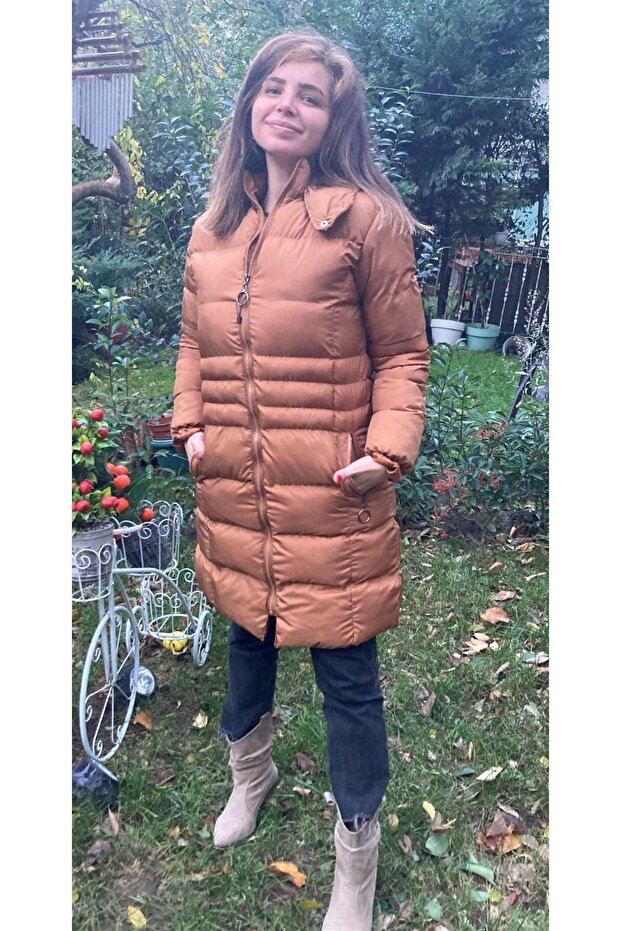 Women's Knee-length Detachable Hooded and Lined Coat