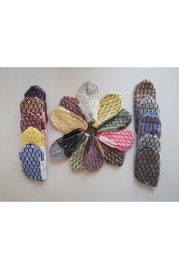 20 Pieces of Dowry Gift Glitter Knitted Booties