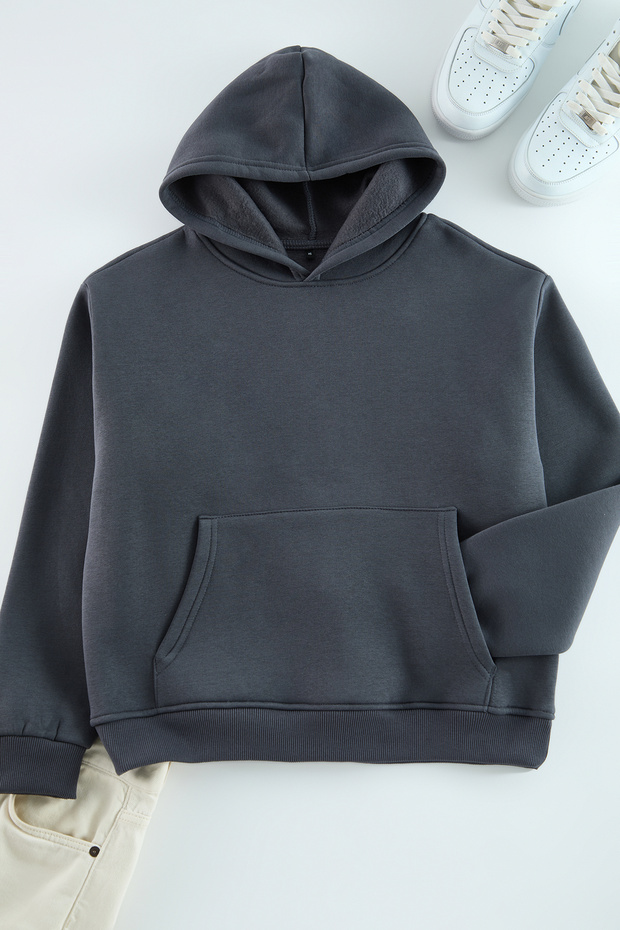 Antrasit Oversize/Geniş Kesim Sırtı Nakış Detaylı Kapüşonlu Sweatshirt TMNAW25SW00142 - 9