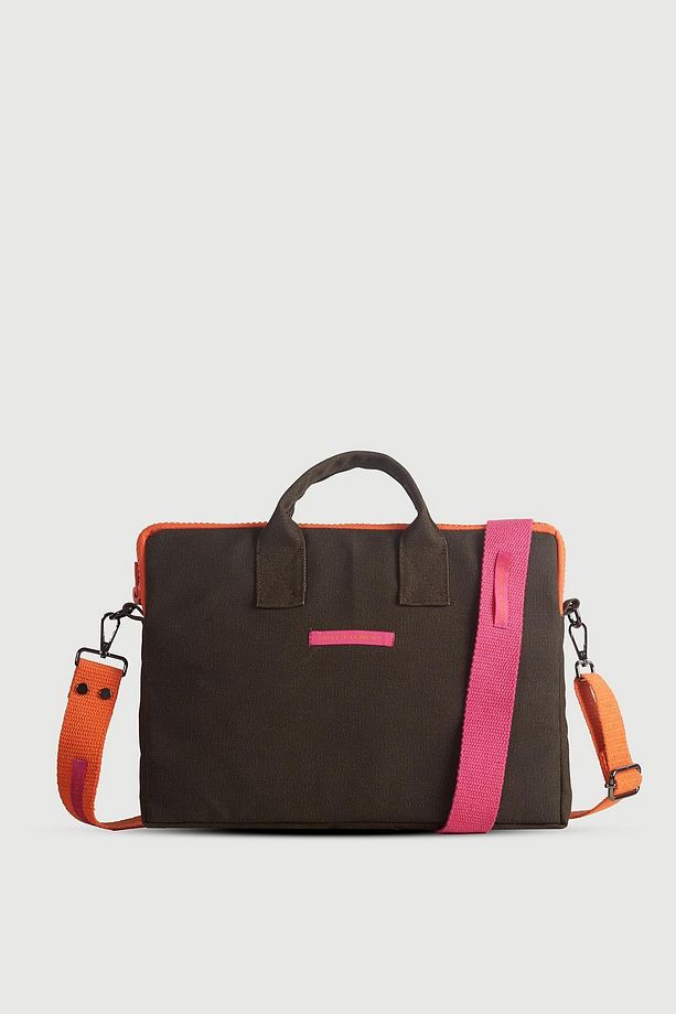 Huge Cear Notebook Case Dark Brown - 1