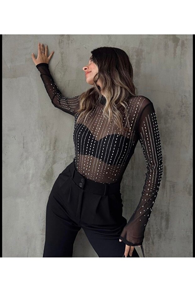 Taşlı bluz - 2