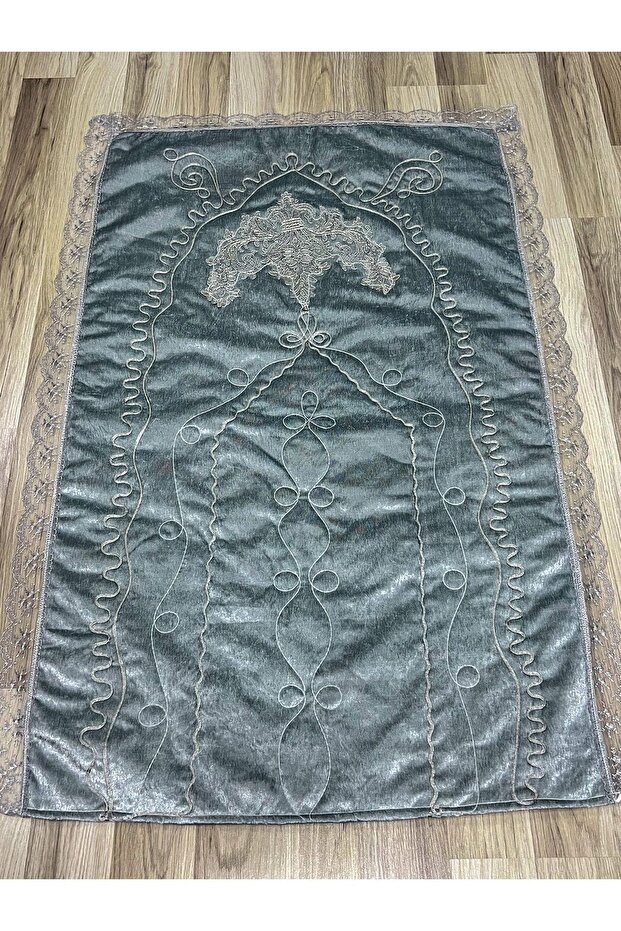 French Guipure Embroidered Velvet Dowry Bridal Set Prayer Rug
