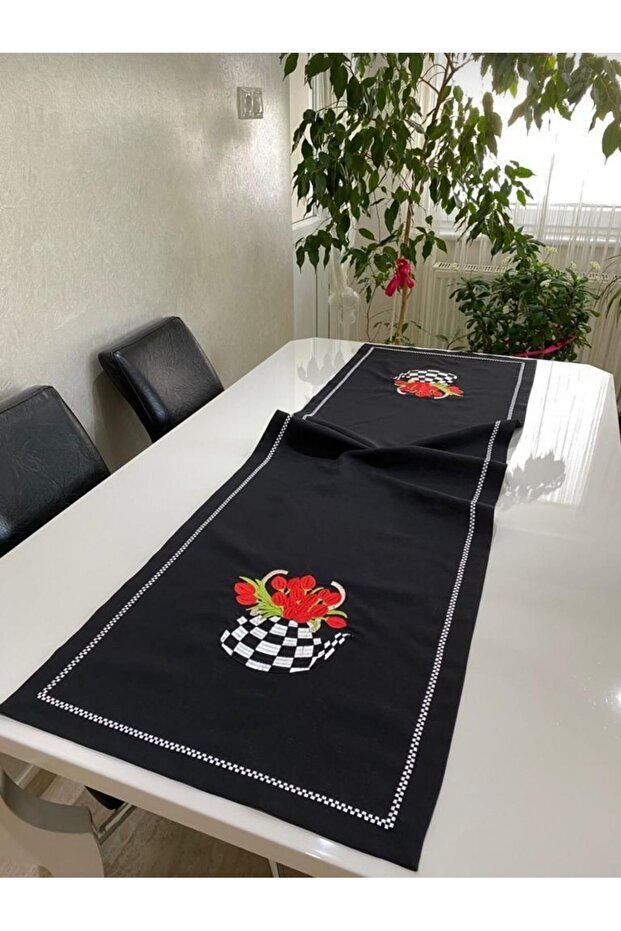 عداء إبريق الشاي المربع - 1