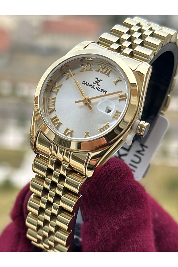 KADIN KOL SAATİ - 4