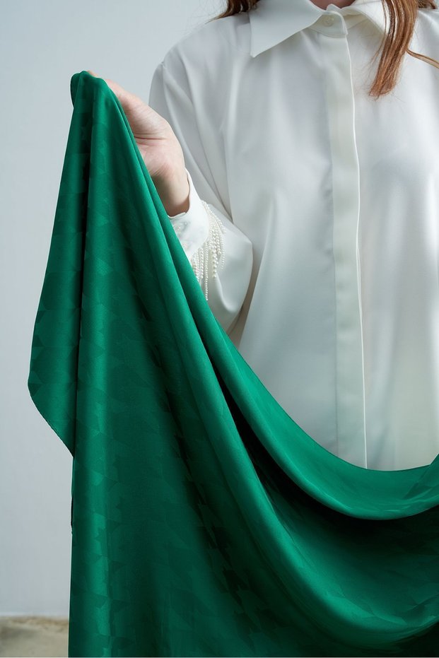 Velda Houndstooth Silky Green Shawl