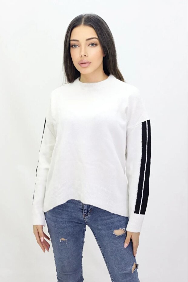 سترة طاقم الرقبة - 1