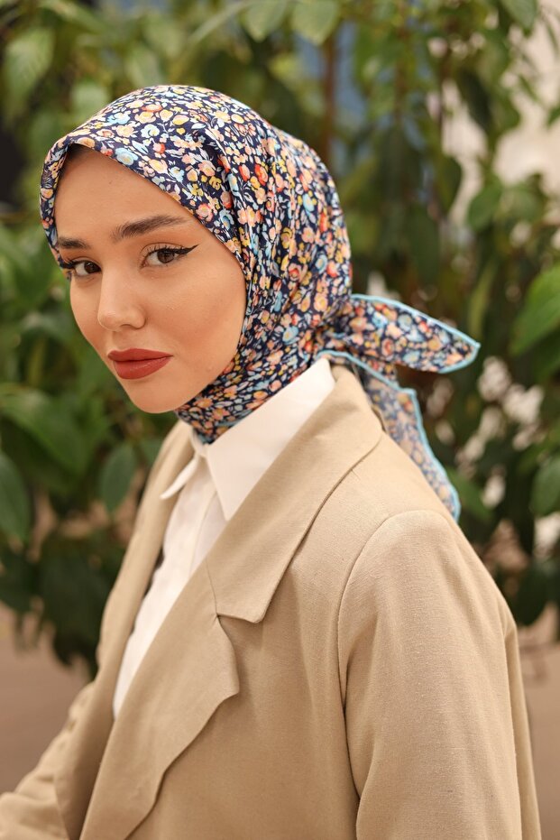 وشاح قطني ناعم بنمط القرنفل - 1