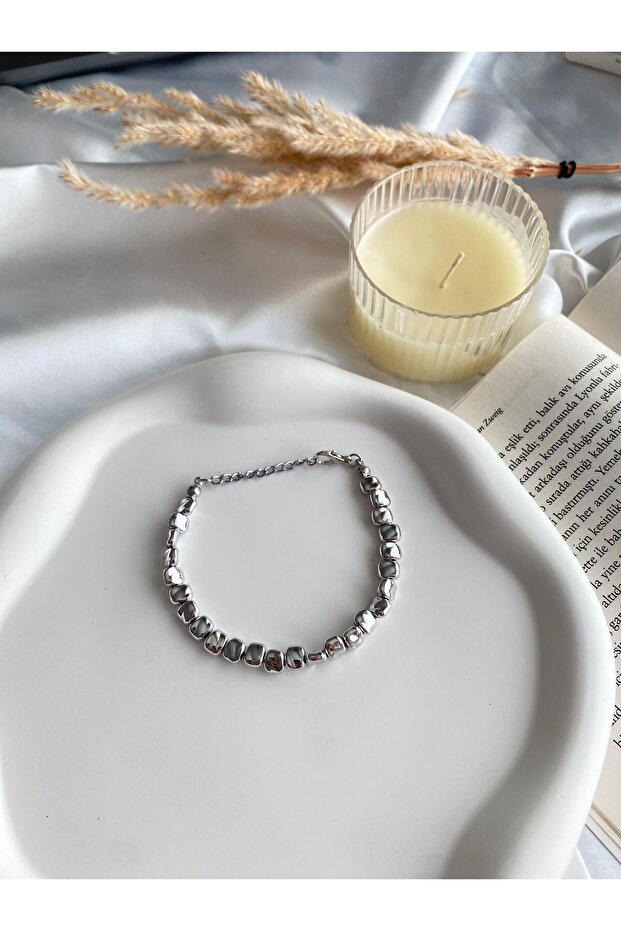 سوار حصاة فضي - 2