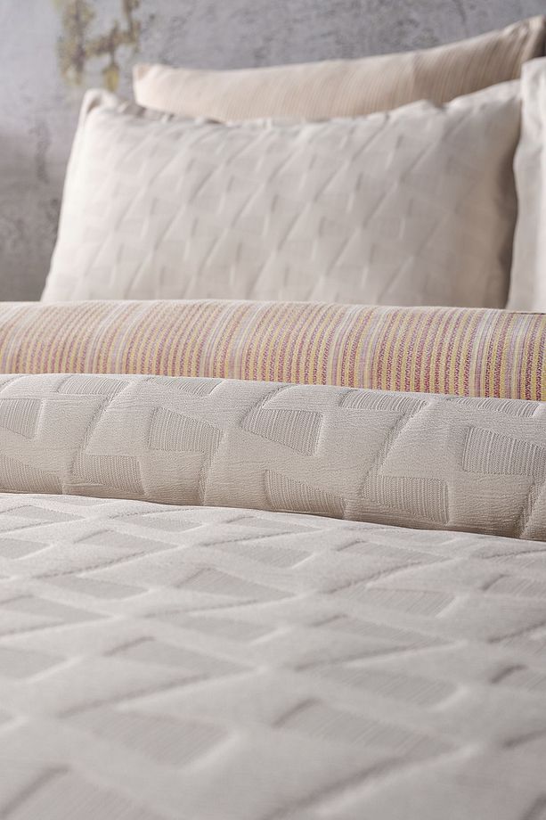 Arya Çift King Size Yatak Örtüsü - Krem - 5