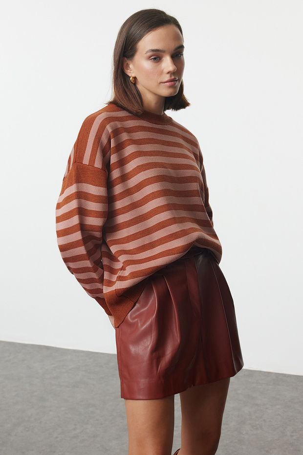 Brauner Basic-Sweatshirt-Pullover mit Streifen-Optik TWOAW25KZ00199
