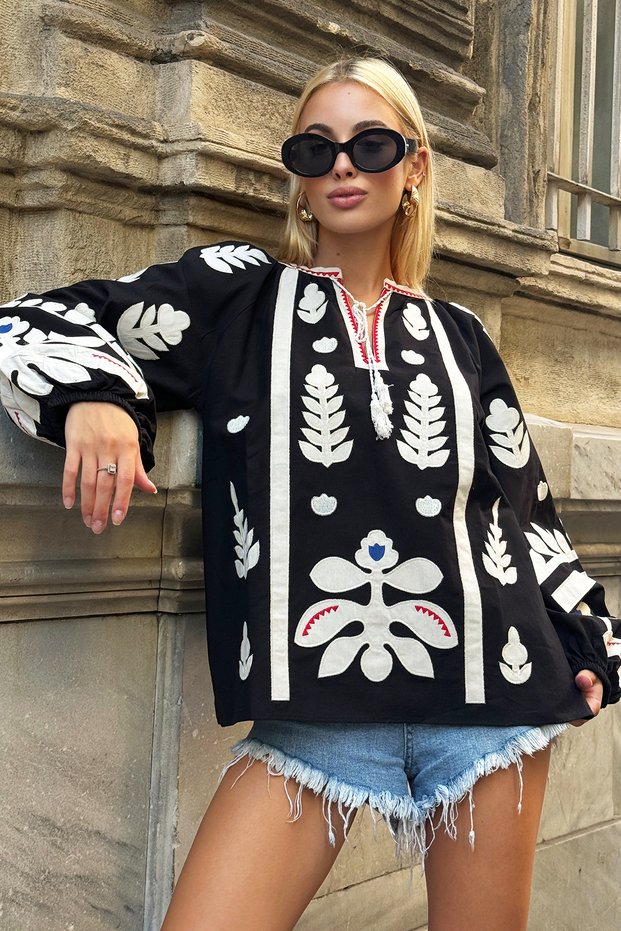 Black Boat Neck Tassel Detailed Embroidered Balloon Sleeve Woven Blouse Alc-X9279