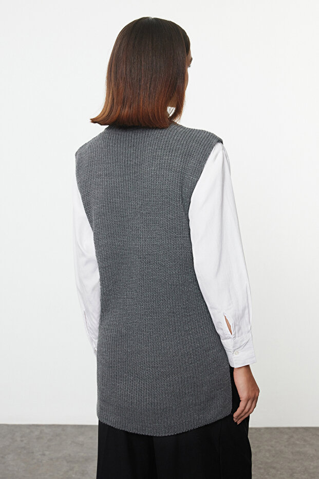 Antrasit Basic V Yaka Triko Süveter TWOAW25SV00030 - 5
