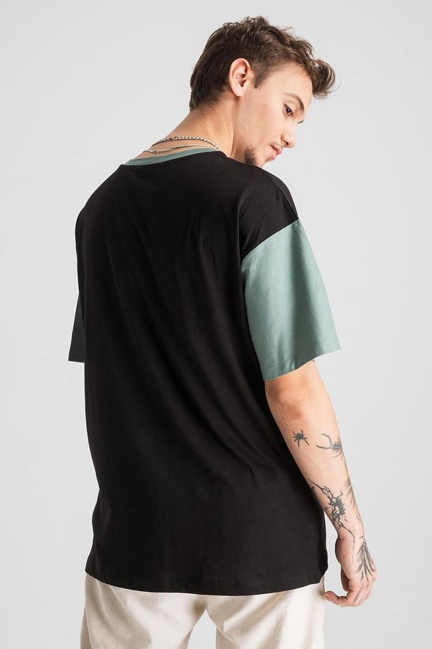 Unisex Siyah Oversize Bisiklet Yaka %100 Pamuk Önü Baskılı T-shirt - 3
