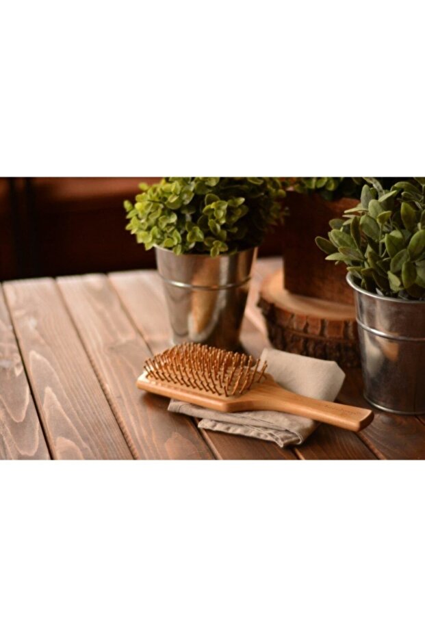 Menger - Hair Brush