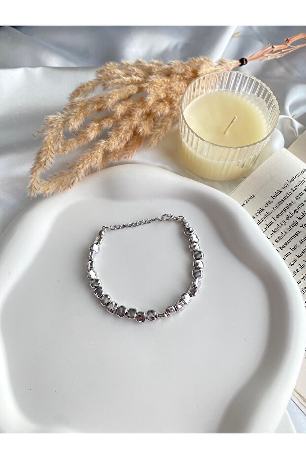 سوار حصاة فضي - 1