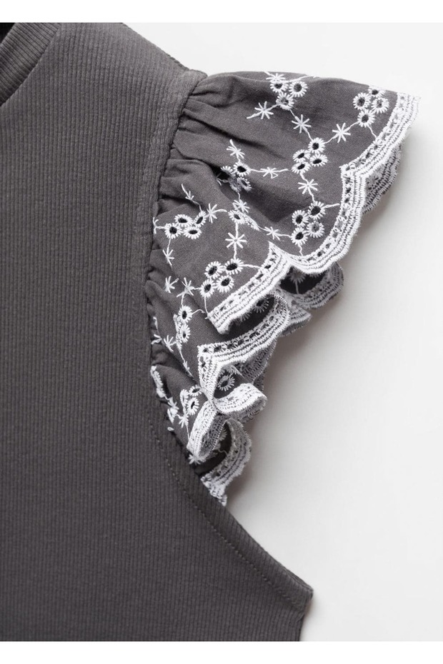 Kolları volanlı tişört - 6