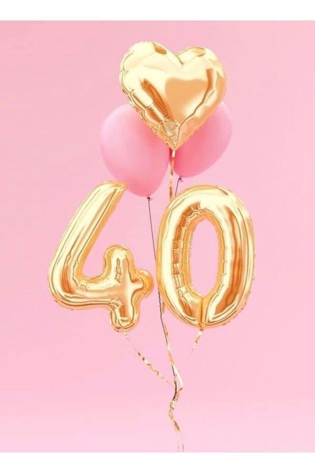مجموعة بالونات ذهبية للحفلات بعمر 40 عامًا