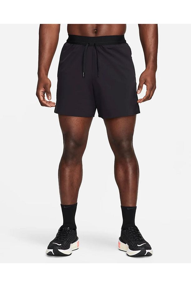 Dri-Fit Performance System 6" Versatile Training Siyah Erkek Koşu Şort - 2