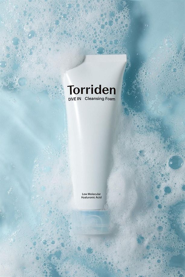 DIVE-IN Low Molecular Hyaluronic Acid Cleansing Foam 150ml - 3