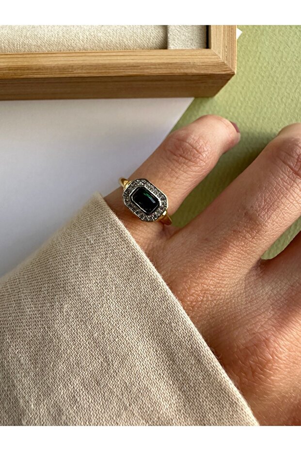 Green Stone Rectangular Little Finger Ring - 4