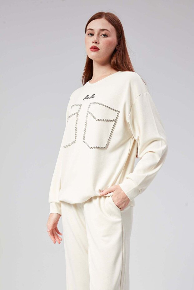 Hatunatila Double Suit with Gold Stonework Embroidery 7848