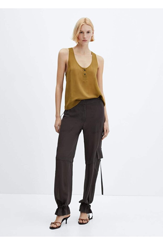 Düğmeli dökümlü bluz - 2