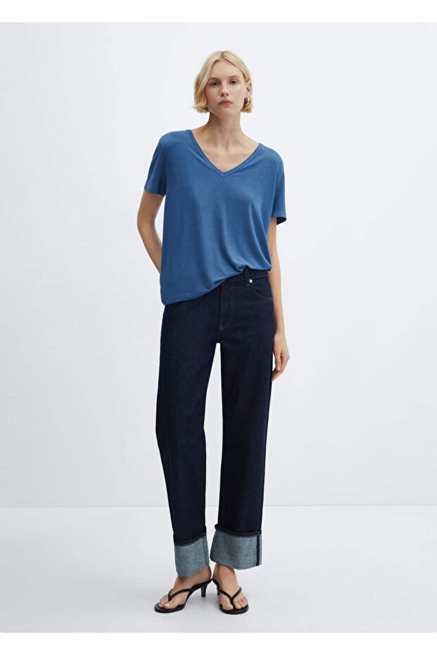 V yakalı tişört - 2