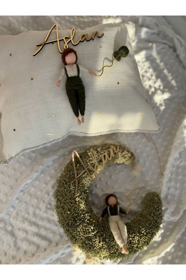 Erkek bebek ledli kapı süsü ve takı yastığı - 1