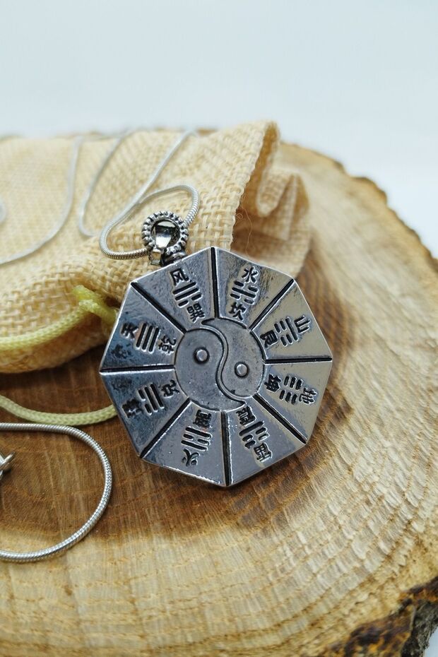 Stainless Steel Medallion Ying Yang Double Sided Silver Color Glossy Anti-Tarnish Steel Pendant Unisex Necklace