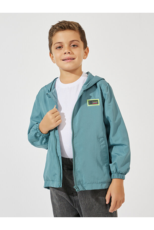 سترة بغطاء رأس وسحاب مزدوج وتفاصيل رقعة صلبة - 1