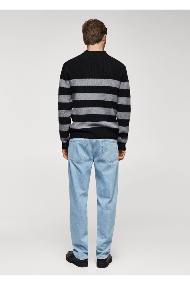 Gestreifter Pullover mit Perkins-Kragen - 4