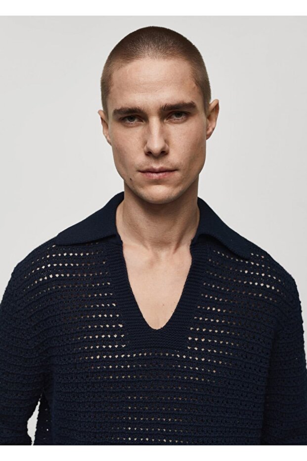 Durchbrochener Strickpullover mit Polokragen - 7