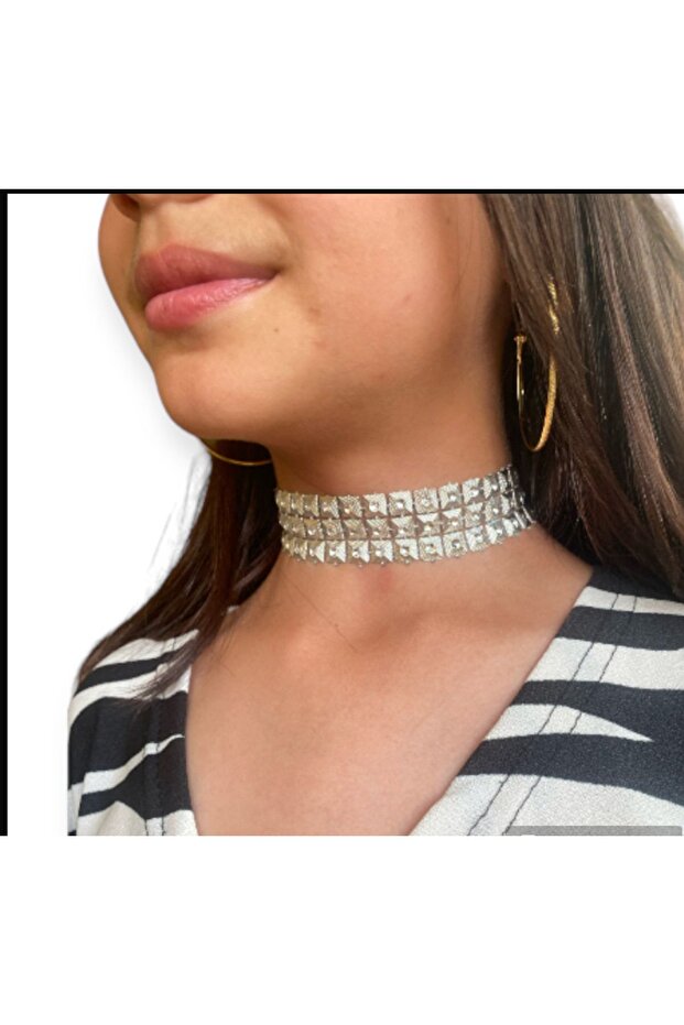 Brand Metal Look Necklace