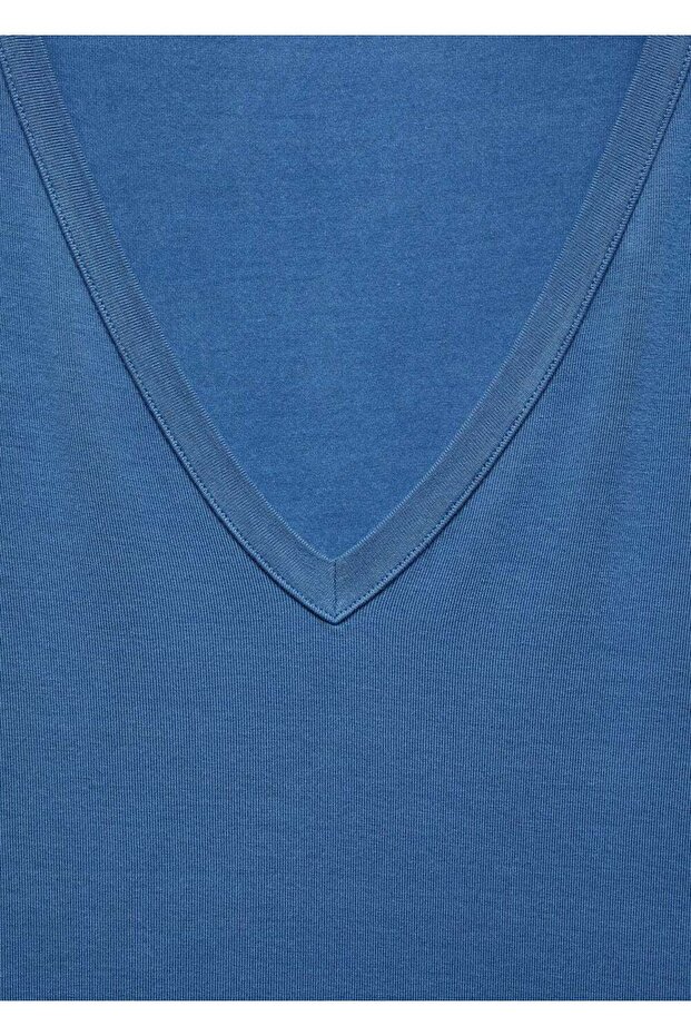 V yakalı tişört - 6