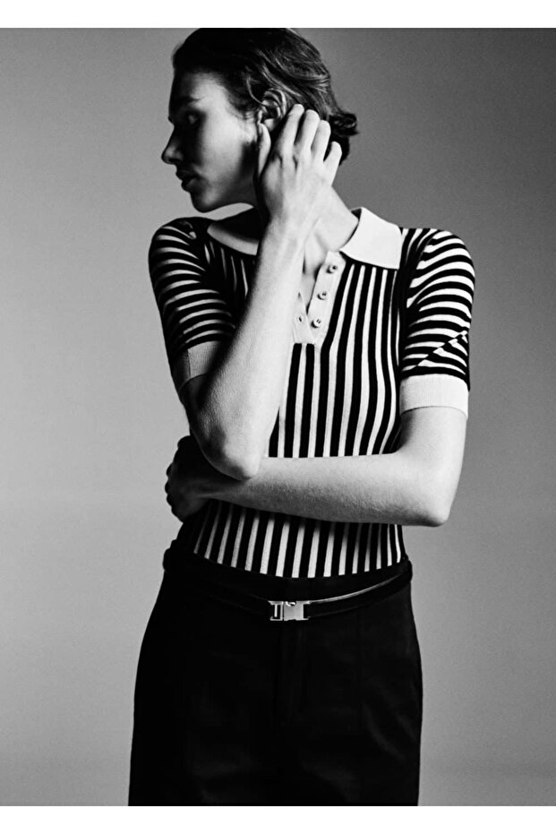 Gestreifter Rollkragenpullover - 7