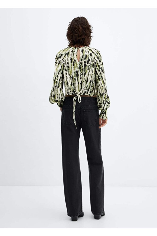 Gemusterte Bluse mit Krawattendetail - 4