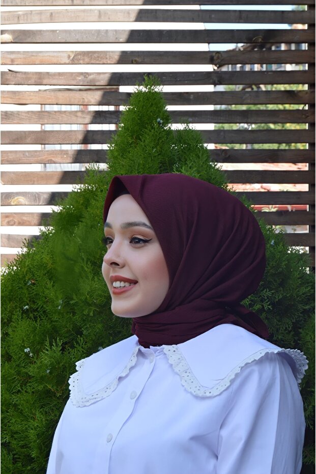 Mio Jazz Scarf Claret Red