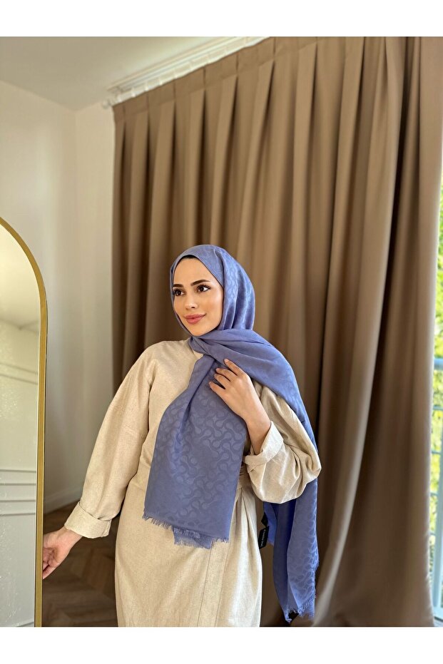 شال منقوش من بلوم - 3