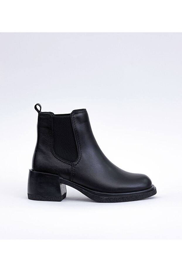 Women's Genuine Leather Thick Heeled Chelsea Boots
