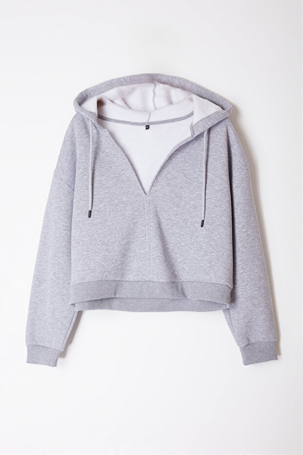 Gri Derin V Yaka Crop Boy İçi Polarlı Örme Büyük Beden Sweatshirt TBBAW25AO00006 - 7