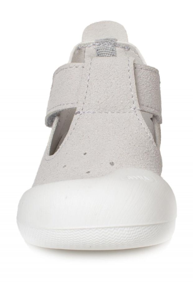 حذاء رياضي للأطفال - 3