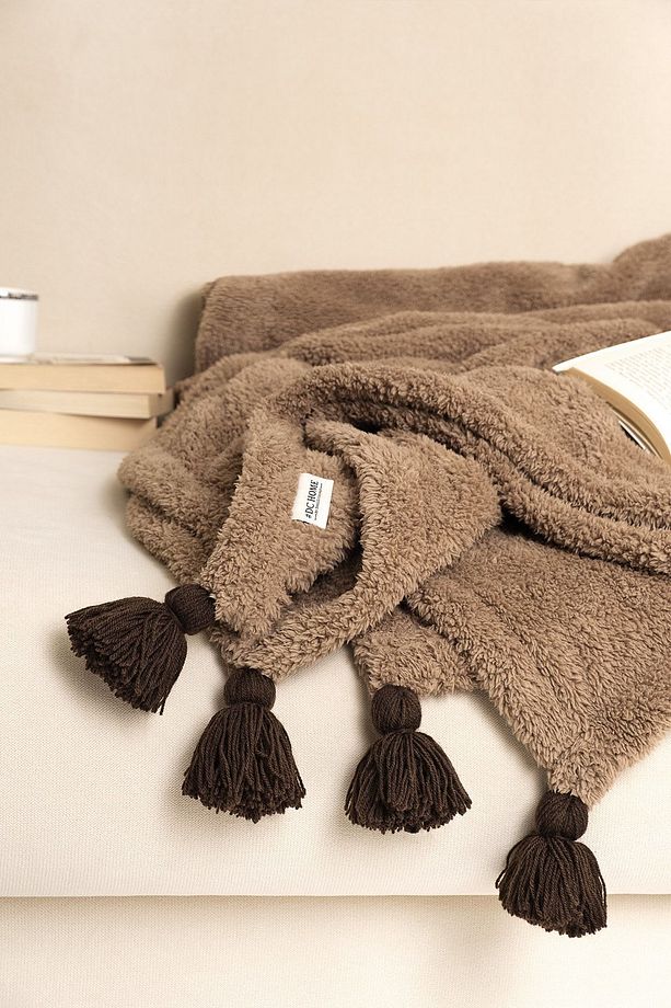 Yumuşak Deve Tüyü Puffy Wellsoft Püsküllü Battaniye – Peluş Tv Battaniyesi - 3