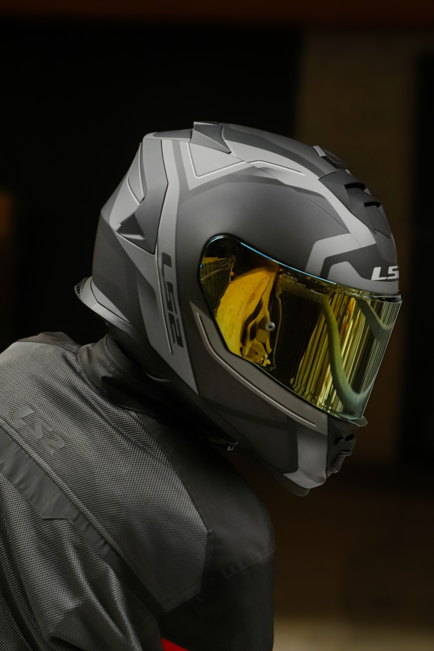 STORM 2 FASTER MAT TITANIUM KASK - 1