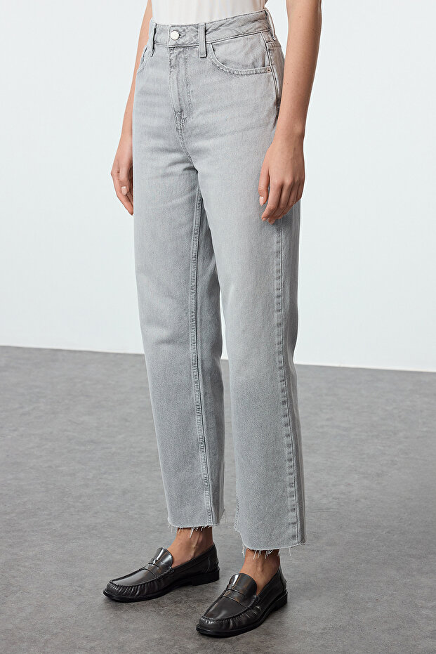 Gri Paçası Kesikli Yüksek Bel Straight %100 Pamuk Non-Stretch Jeans TWOAW25JE00308 - 4