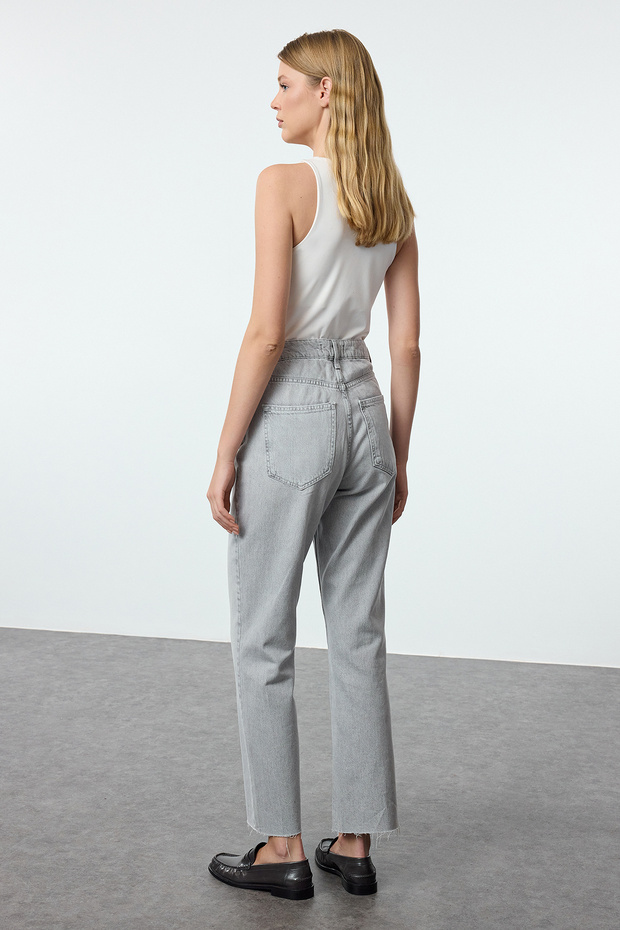 Gri Paçası Kesikli Yüksek Bel Straight %100 Pamuk Non-Stretch Jeans TWOAW25JE00308 - 5