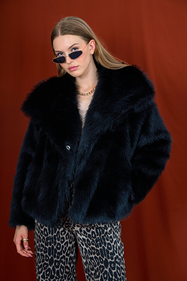 معطف فرو مبطن ناعم وممتلئ للغاية - 1