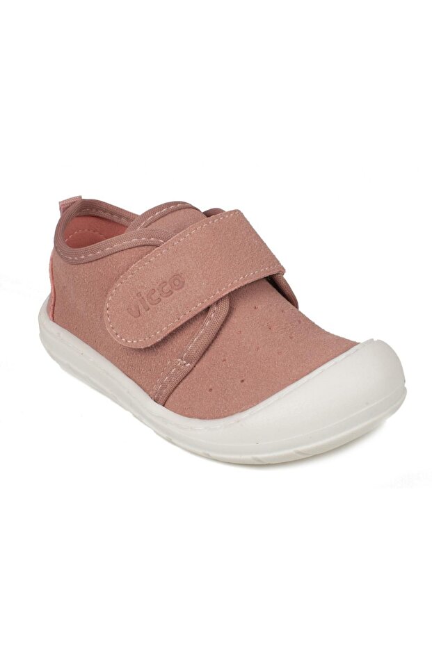 حذاء رياضي للأطفال - 1