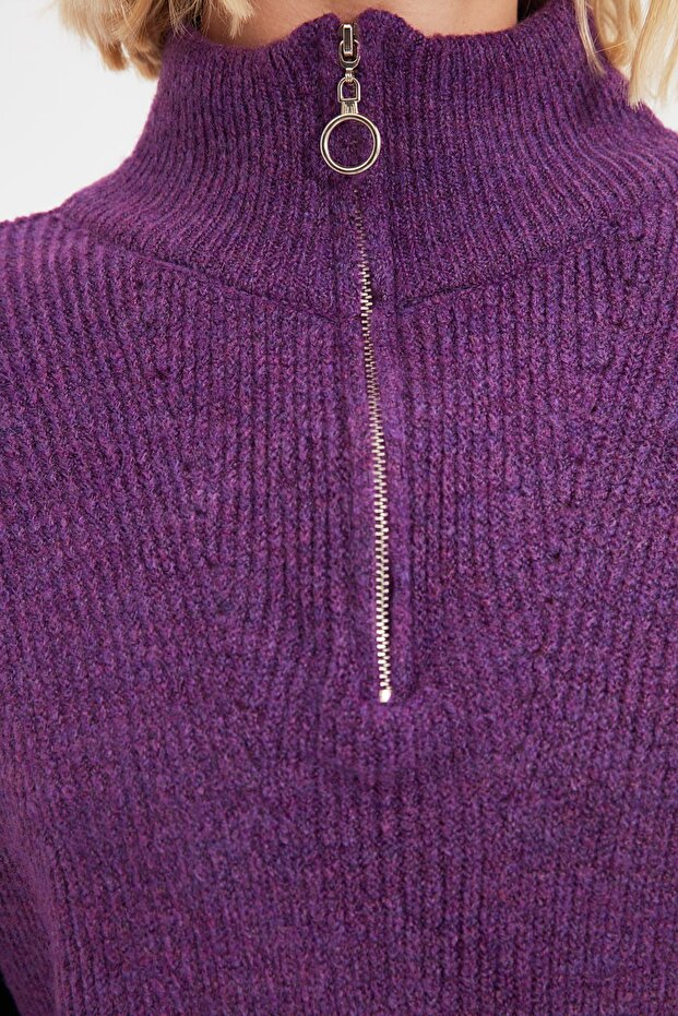 Hellvioletter Strickpullover mit weicher Struktur und Reißverschluss TWOAW20XS0009 - 14