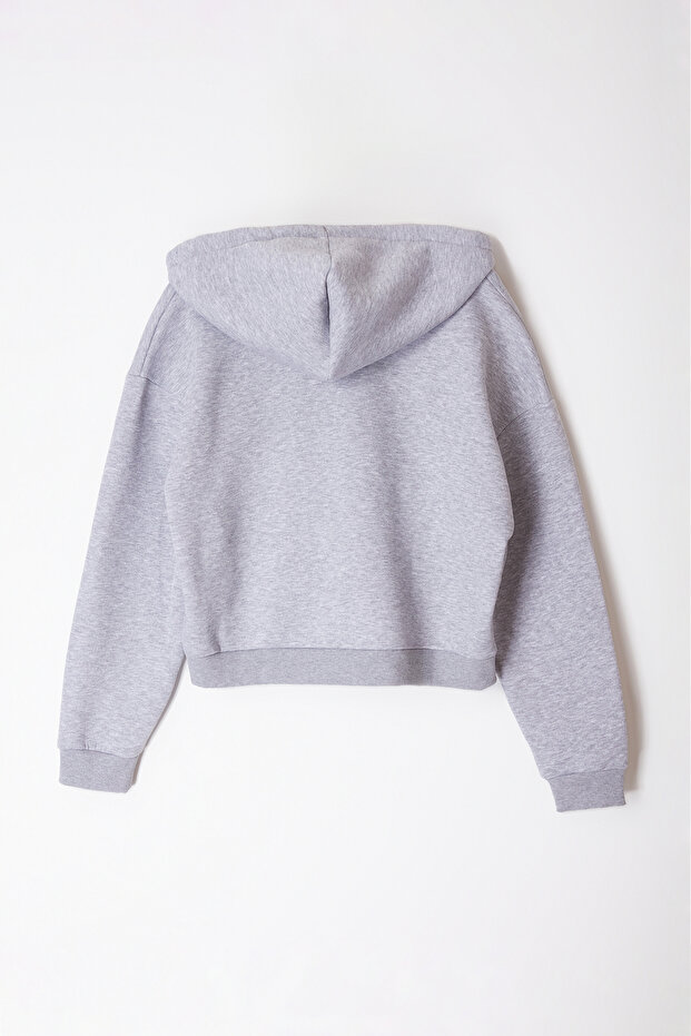 Gri Derin V Yaka Crop Boy İçi Polarlı Örme Büyük Beden Sweatshirt TBBAW25AO00006 - 8