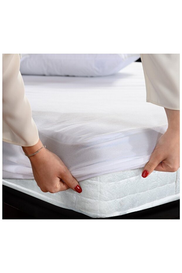 White Liquid Proof Fitted Mattress Protector Double Mattress Cover